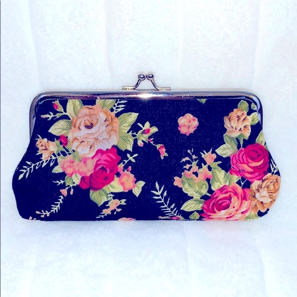 boutique style Handbags - Kisslock coin purse/wallet